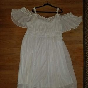 White boho gown Ashley nell tipton size 22